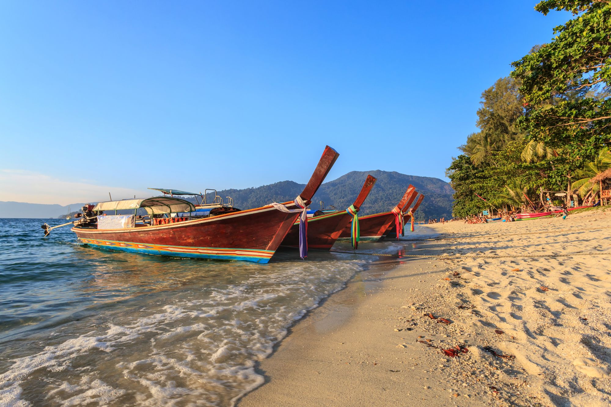 Koh Mat Lang Liveaboards