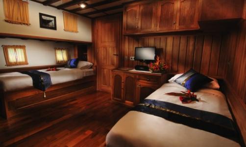 Twin Cabin