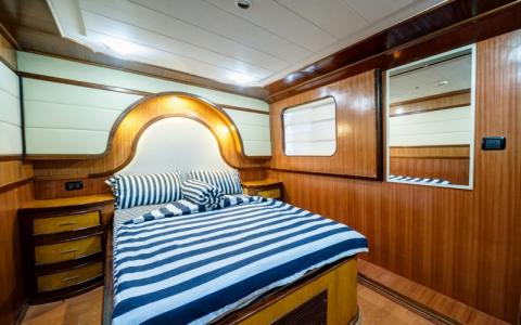 Double Cabin
