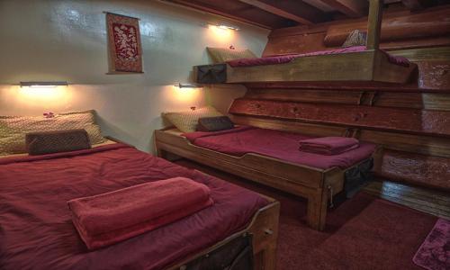 Triple Cabin
