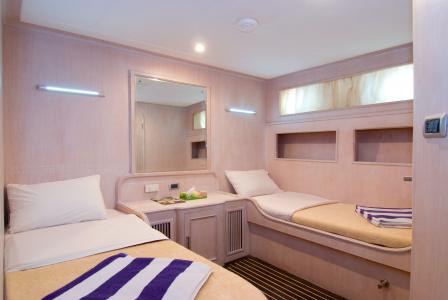 Twin Cabin
