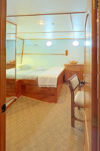Double Cabin (Lower Deck)