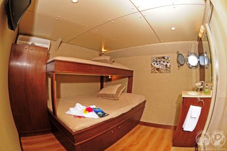 Deluxe Stateroom (#5, 6, 7, 8, 9, 10, 11)
