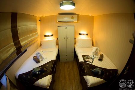 Deluxe Stateroom (#4, 5, 6, 7, 8)