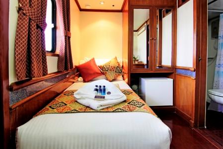 Single Cabin