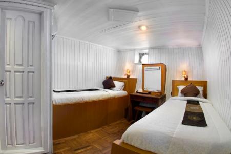 Twin Cabin (Lower Deck)