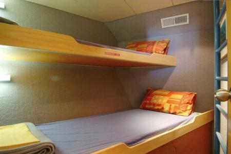 Twin Cabin