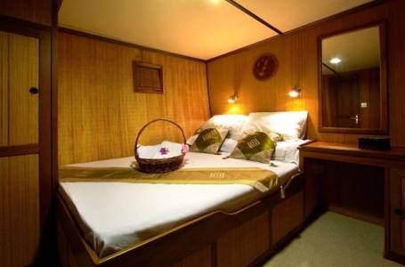 Double Cabin