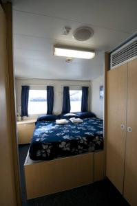 Twin / Double Cabin (# 5, 6, 7 & 8)