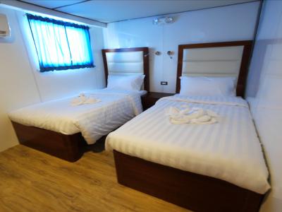Twin Cabin