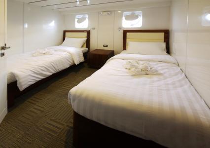 Twin Cabin