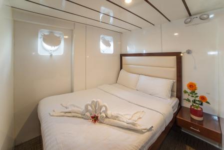 Double Cabin