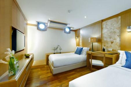 Twin Cabin Without Window