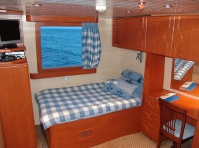 Double Cabin
