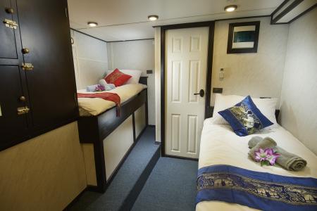 Classic Twin Cabin