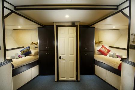 Premium Twin/Double Cabin