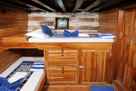 Twin Bed (# C4 & C5)