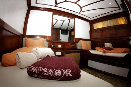 Twin-berth Cabin (Main Deck)