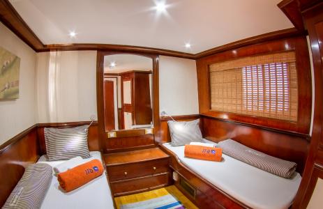 Twin-berth Cabin (Upper Deck)
