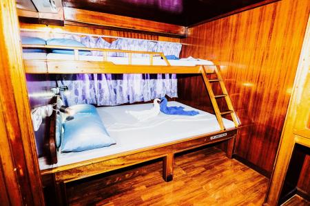 Twin Bed Cabin