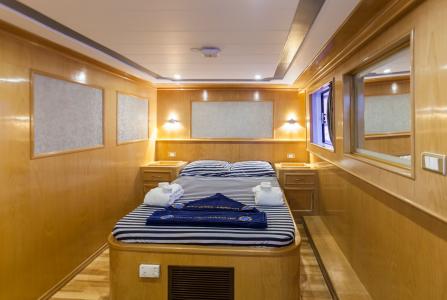 Double Cabin