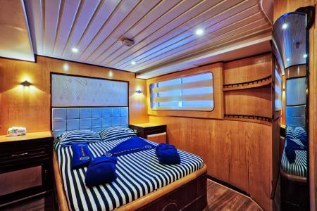 Double Cabin