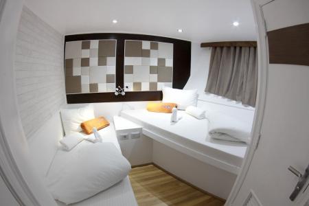 Twin Bed Cabin