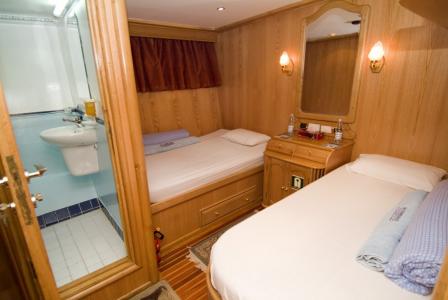 Twin Cabin