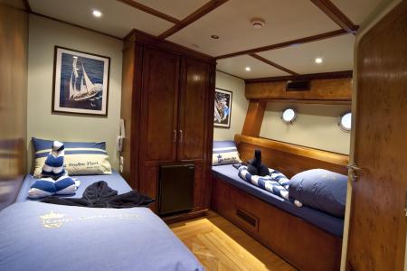 Twin Cabin