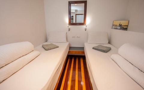 Twin Cabin