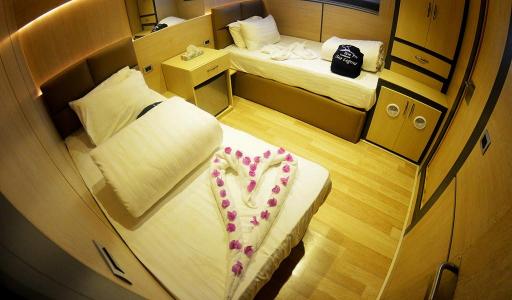 Twin Cabin