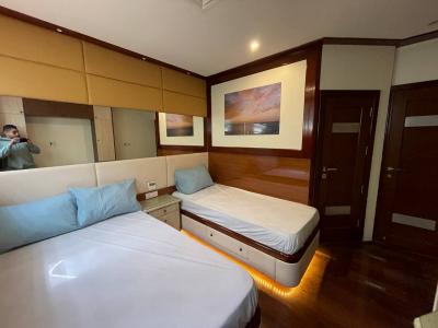 Double + Single Bed Cabin