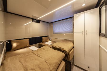 Twin Cabin