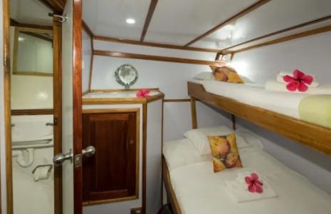 Large Single/Twin Share Cabin (# 6)