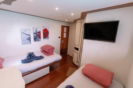 Twin Cabin