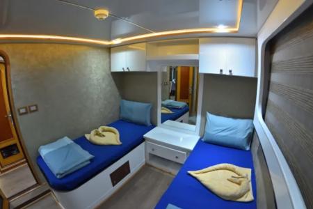 Twin Bed Cabin