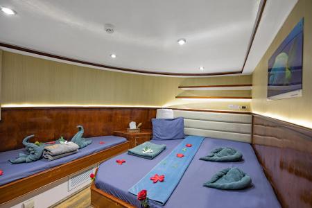 Double Cabin