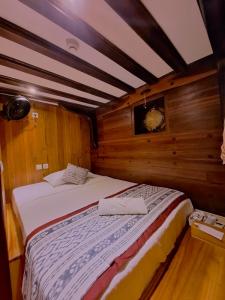 Single Cabin (# 12)