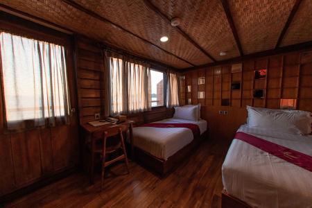 Twin / Double Cabin