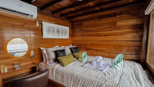 Signature Ocean Cabin