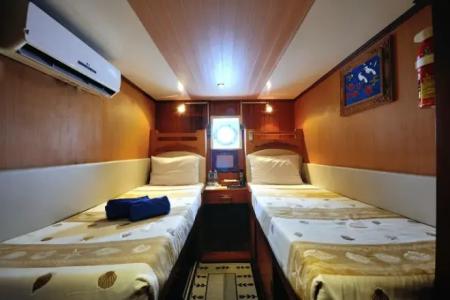 Twin Bed Cabin