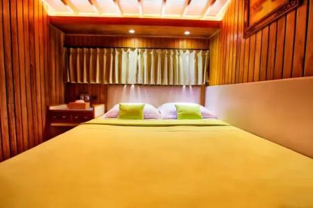 Double Cabin
