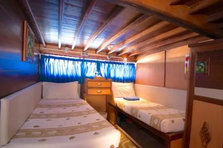 Twin Cabin
