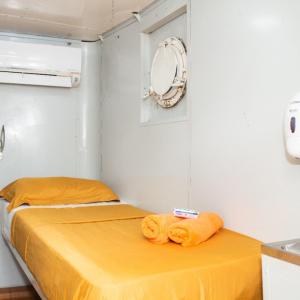 Single Cabin