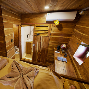 Double Cabin