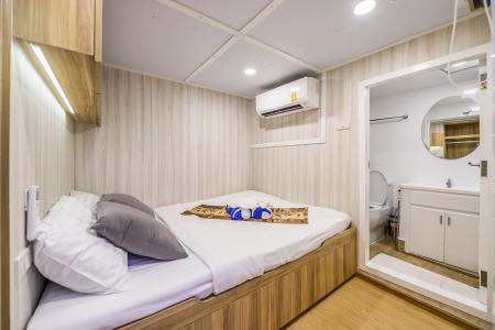Double Ocean Front Cabin