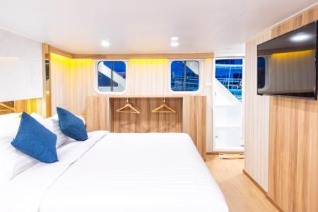 Master Ocean Front Cabin