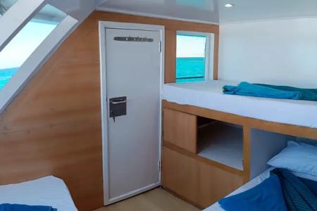 Seaview Suite Side Cabin