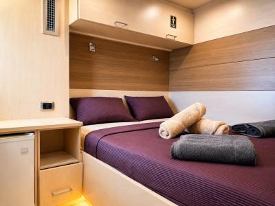 Sea View Queen Bed Cabin