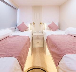 Deluxe Cabin B3-B6